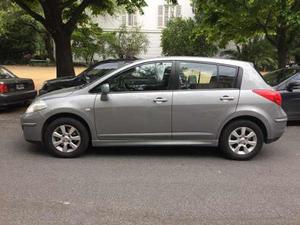 Nissan Tiida 1.8 Accenta Mt6 5 Ptas - 