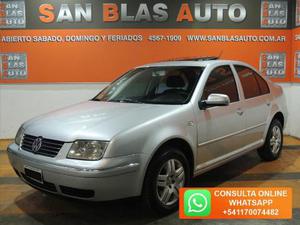 Volkswagen Bora 2.0 Trendline usado  kms