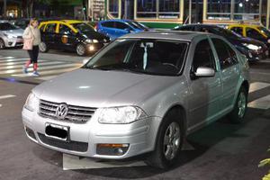 Volkswagen Bora 2.0 Trendline usado  kms