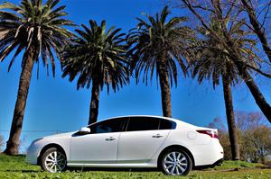 Impecable RENAULT LATITUDE Privilage 240cv V6