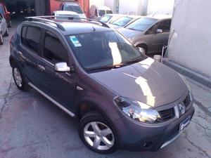 Renault Sandero Stepway v. Confort