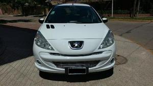 Peugeot 207 Compact XS 1.4 4P usado  kms