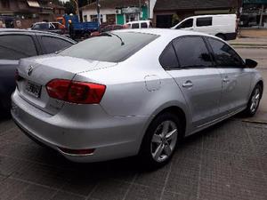 Volkswagen Vento 2.5 Luxury Tiptronic usado  kms