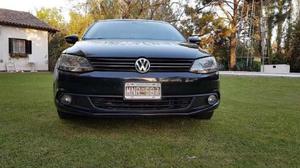Volkswagen Vento 2.0 Luxury TDI DSG usado  kms