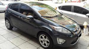 Ford Fiesta Kinetic ra Mano