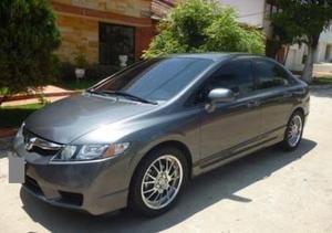 Honda Civic LXS 1.8 MT usado  kms