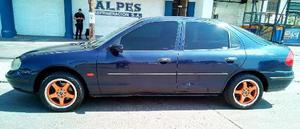 Ford Mondeo CLX 5P usado  kms