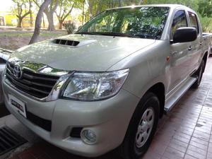 PERMUTO FINANCIO HILUX DX 4X IMPECABLE