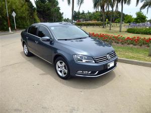 Volkswagen Passat 2.0 TSi Advance DSG (211cv)