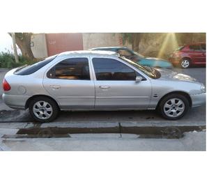 Ford Mondeo Ghia Año 