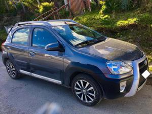 Etios Cross 