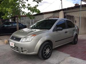 Ford Fiesta Max Ambiente Plus 1.6L MP3 usado  kms