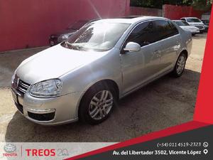 Volkswagen Vento 2.5 Advance Tiptronic usado  kms