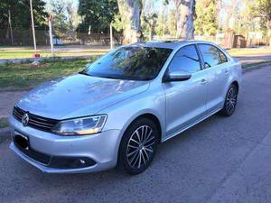 Volkswagen Vento 2.0 Sportline Tsi 200cv Dgs