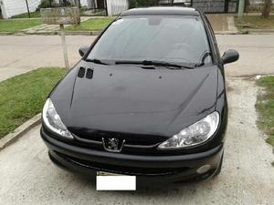 Peugeot 206 XT 1.6 5P usado  kms