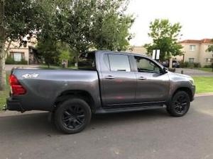 Toyota Hilux 2.8 Cd Srx I 177cv 4x4 At