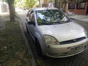 Ford Fiesta Ambiente usado  kms