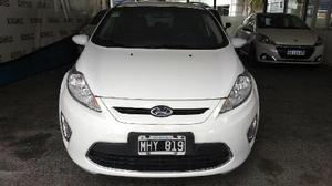 Ford Fiesta Kinetic Titanium 1.6L nafta 5P usado 