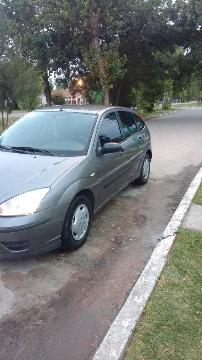 Ford Focus Ambiente 1.6 5P usado  kms