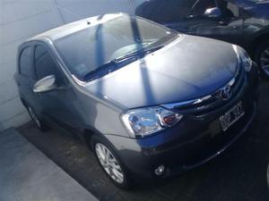 Toyota Etios Sedán 1.5 XLS MT5 (90cv) 4P