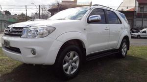 Toyota Hilux Sw4 A/t 7 As $ Y Cuotas Automotores Yami