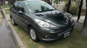 Peugeot 207 Compact Sedán XS 1.4 HDI usado  kms