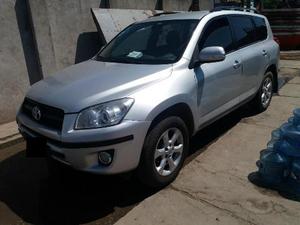 Toyota RAV-4 4X2 A/T usado  kms