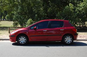 Peugeot 307 XR 1,6 5P 110 CV usado  kms