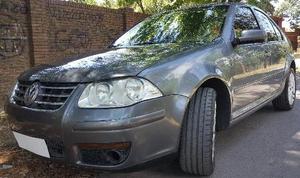 Volkswagen Bora 1.8 T Highline usado  kms