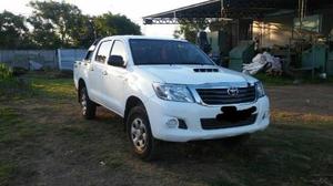 Toyota Hilux 2.5 4x4 DX DC usado  kms