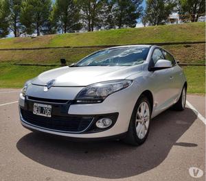 VENDO RENAULT MEGANE III LUXE 2.0... IMPECABLE!