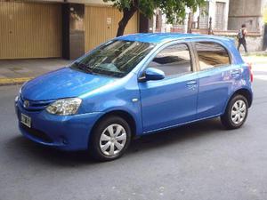 Toyota Etios XS usado  kms