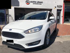 FORD FOCUS SE PLUS  FULL  KMS IMPECABLE TECHO
