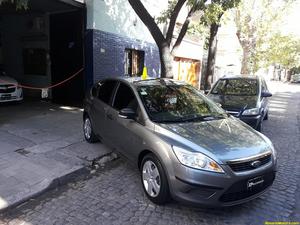 Ford Focus style 1.6l