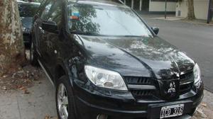 Mitsubishi Outlander GLS 2.4 Full Cuero usado 