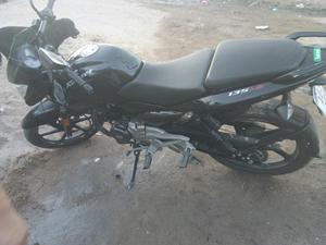 Vendo Rouser 135 Modelo 