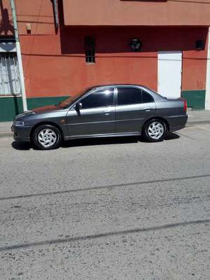 Mitsubishi Lancer 1.6 Glxi