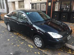 Ford Focus Ambiente 1.6 Aa Dh  Gnc $ y 8 cuotas de