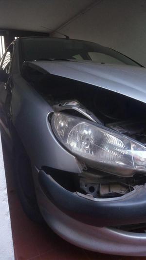 Vendo Peugeot 206 chocado