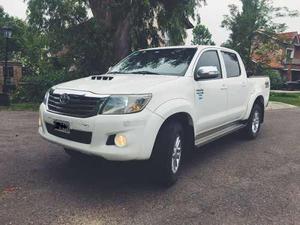 Toyota Hilux 3.0 Cd Srv Cuero I 171cv 4x4 4at