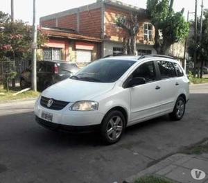 Volkswagen Suran 1.6 Trendline  Full Impecable Permuto