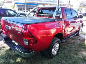 Toyota Hilux 2.8 Cd Srv I 177cv 4x Diesel 