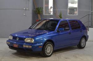 Volkswagen golf 1.8 nafta  puertas color azul