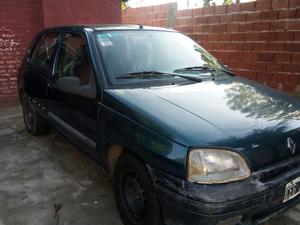 Vendo Renault Clio  Gas Oil