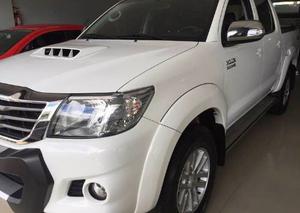 Toyota Hilux 3.0 Cd Srv Cuero I 171cv 4x4 5at