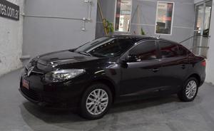 Renault Fluence 1.6 nafta  puertas color negro