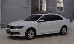 Volkswagen Vento Advance 2.0 con gnc  color blanco