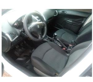 Peugeot 207 Compact 5 P full nafta 1.4 Impecable