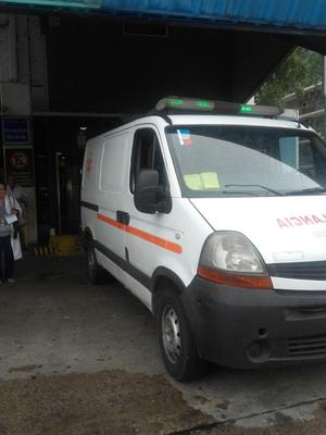 Renault Master usada ambulancia anticipo y cuotas