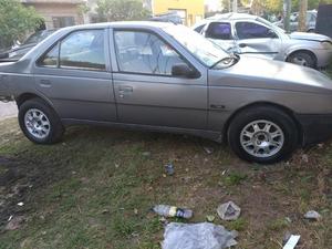 Peugeot 405 Gld Style Chocado con 08